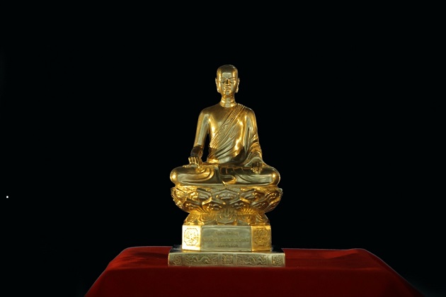 tìm hiểu ý nghĩa Tượng Phật Hoàng Trần Nhân Tông là gì